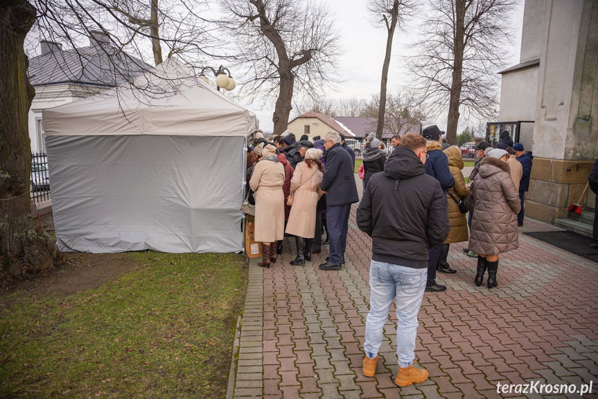 Kiermasz Charytatywny w Zręcinie