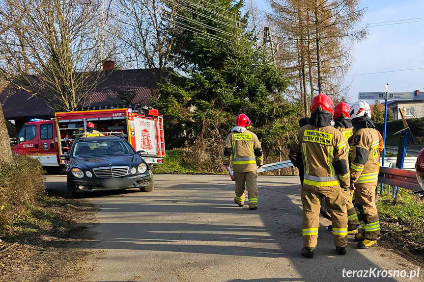 Zderzenie osobówki z motocyklistą w Odrzykoniu